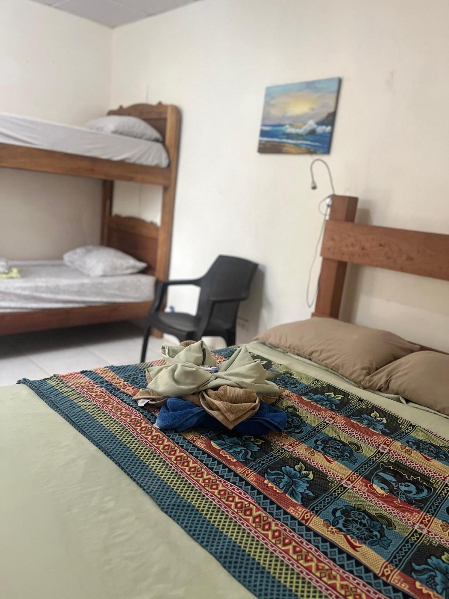 博卡斯德尔托罗 Surf Camp酒店 外观 照片